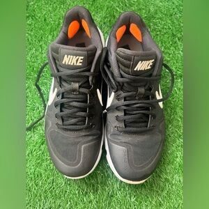 Nike‎ Alpha Huarache Elite 2 TF
Black Size 8